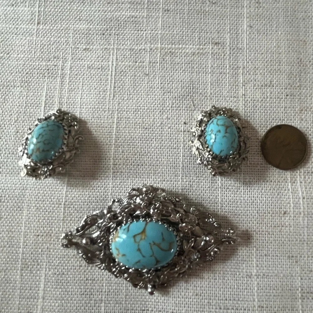 Vintage Whiting and Davis turquoise silver Brooch and Earrings Set, Rare Find..
